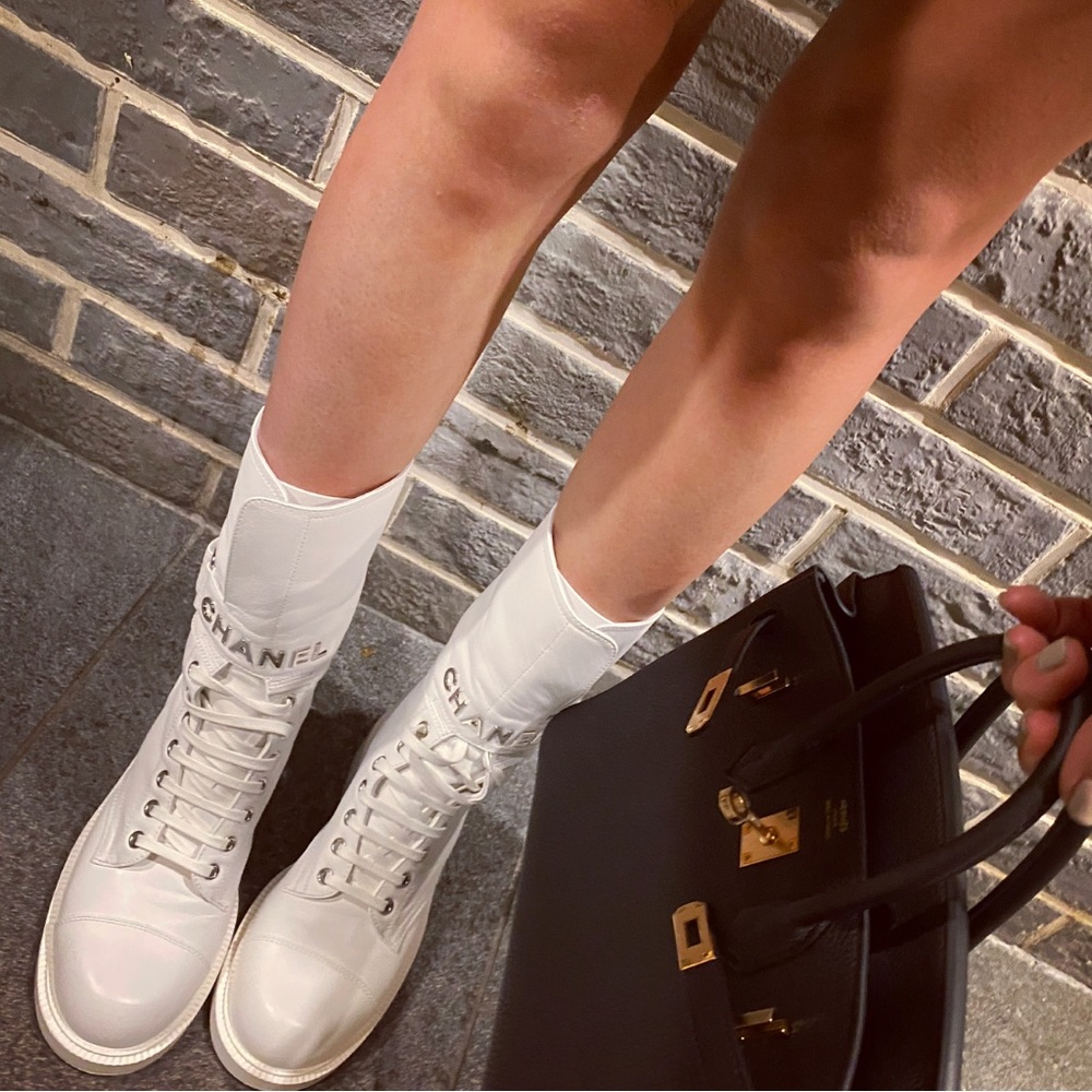 SOLD! Chanel booties white 2022 - Picture 6 of 6